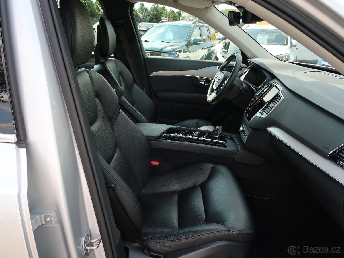 2021 Volvo XC90 - 11