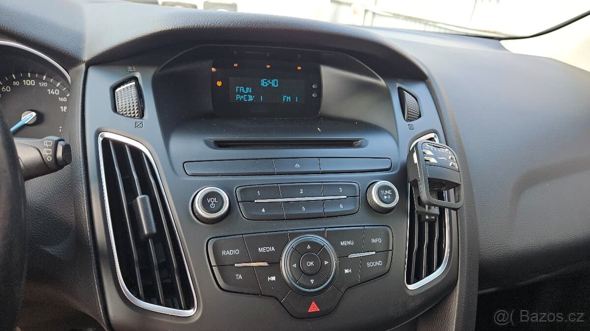2015 Ford FOCUS - 11