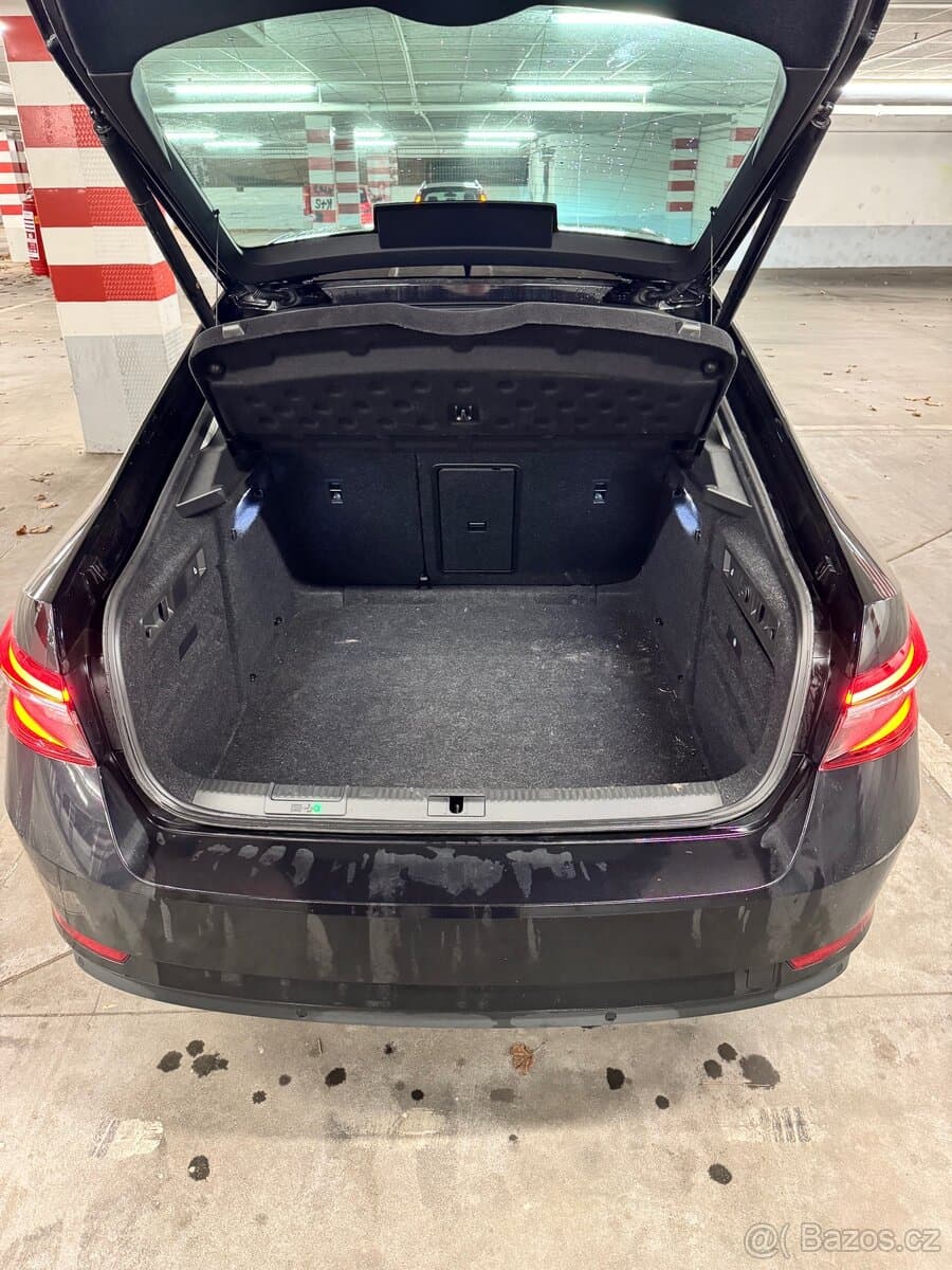2022 Škoda SUPERB - 11