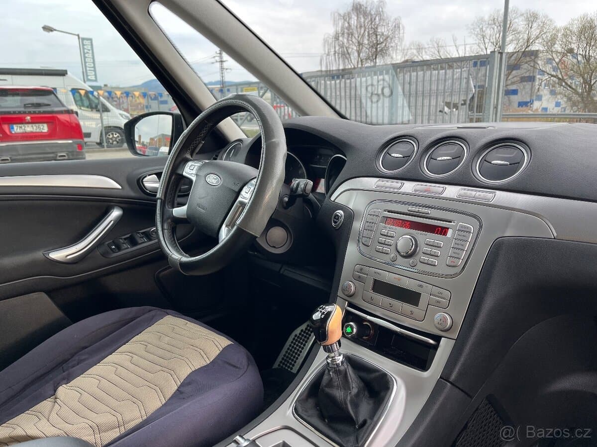 2010 Ford GALAXY - 11