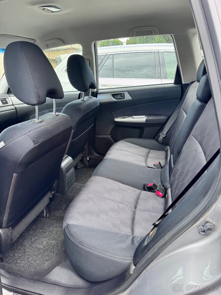 2009 Subaru FORESTER - 11