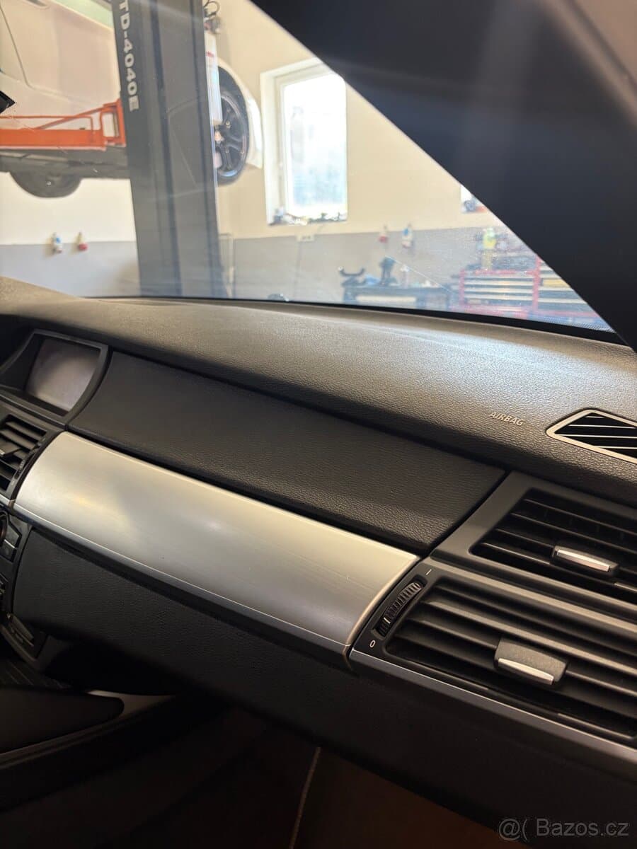 BMW X6 - 11
