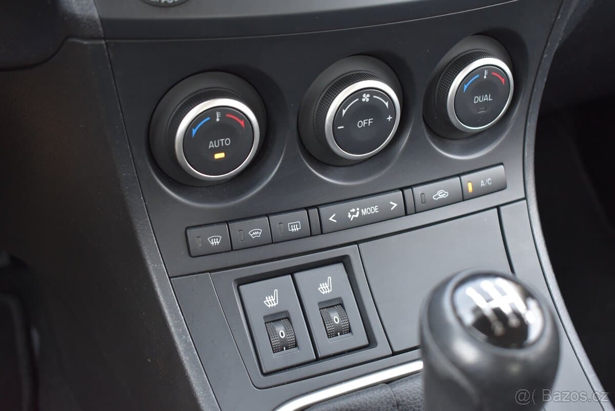 2013 Mazda 3 - 11