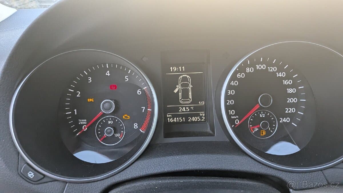 2012 Volkswagen GOLF - 11