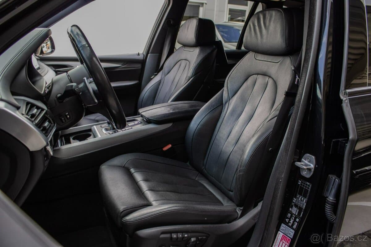 2016 BMW M5 - 11