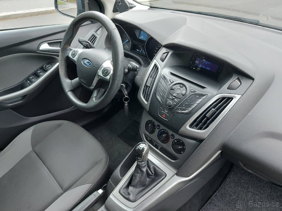 2012 Ford FOCUS - 11