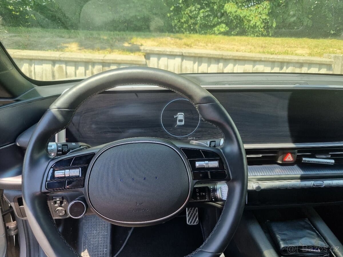 2023 Hyundai IONIQ 6 - 11