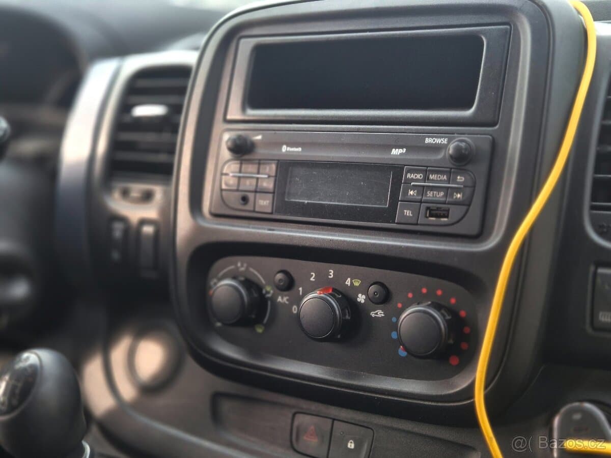 2015 Opel VIVARO - 11