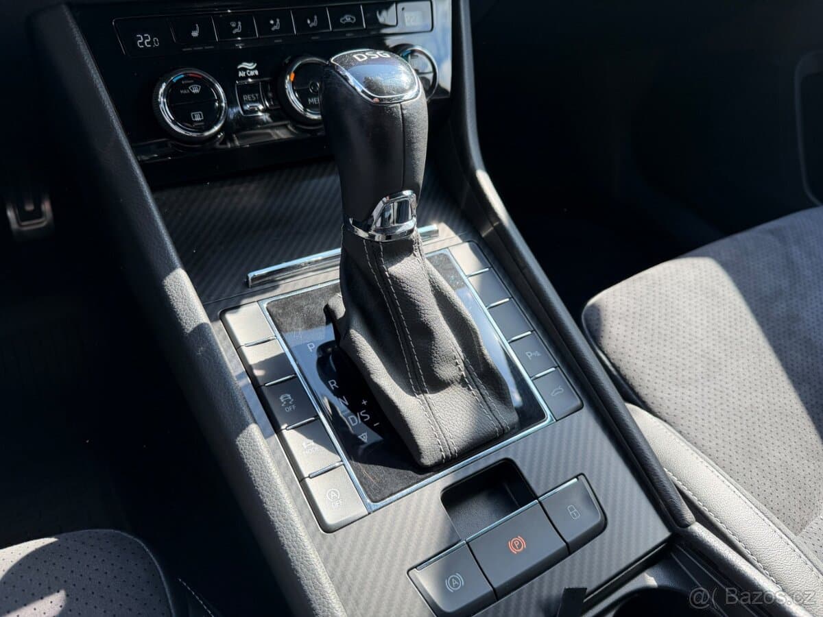2022 Škoda SUPERB - 11
