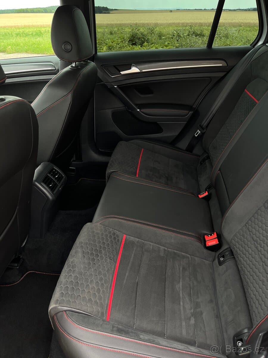 2018 Volkswagen GOLF - 11