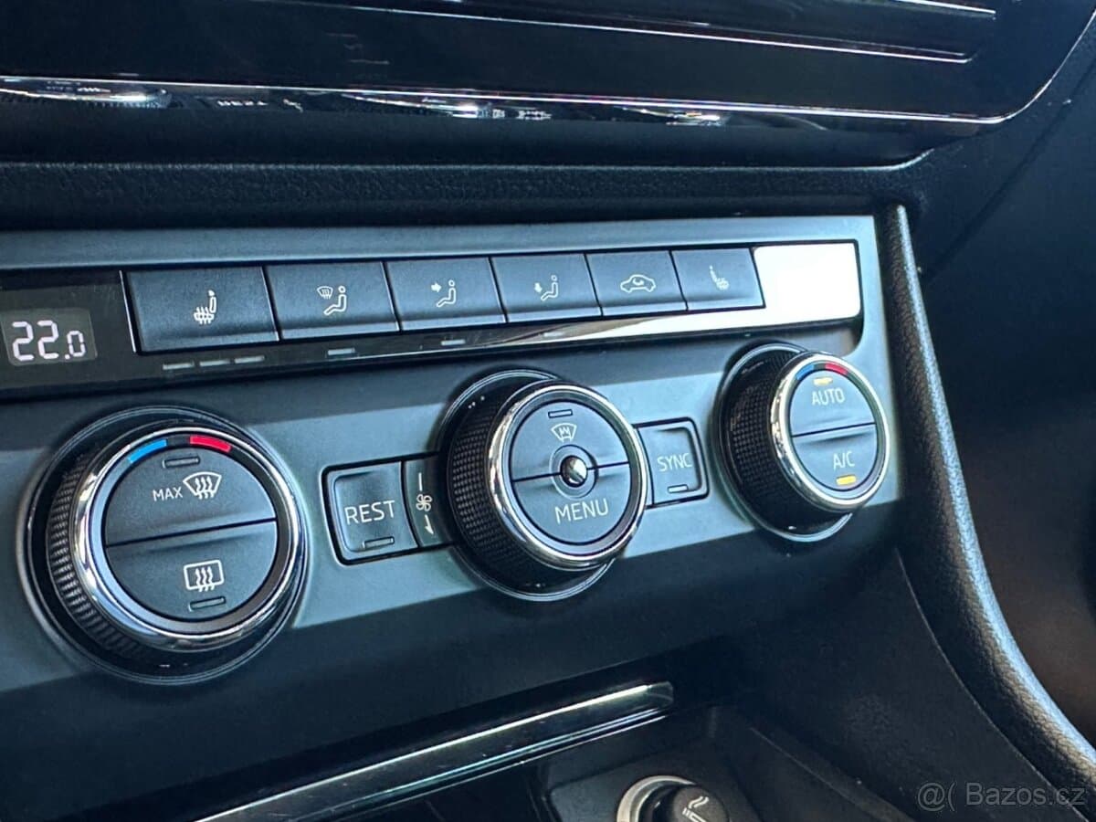 2015 Škoda SUPERB - 11