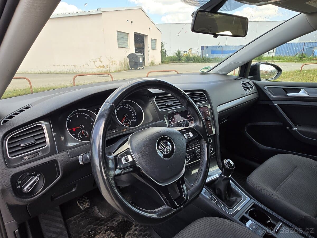 2017 Volkswagen GOLF - 11