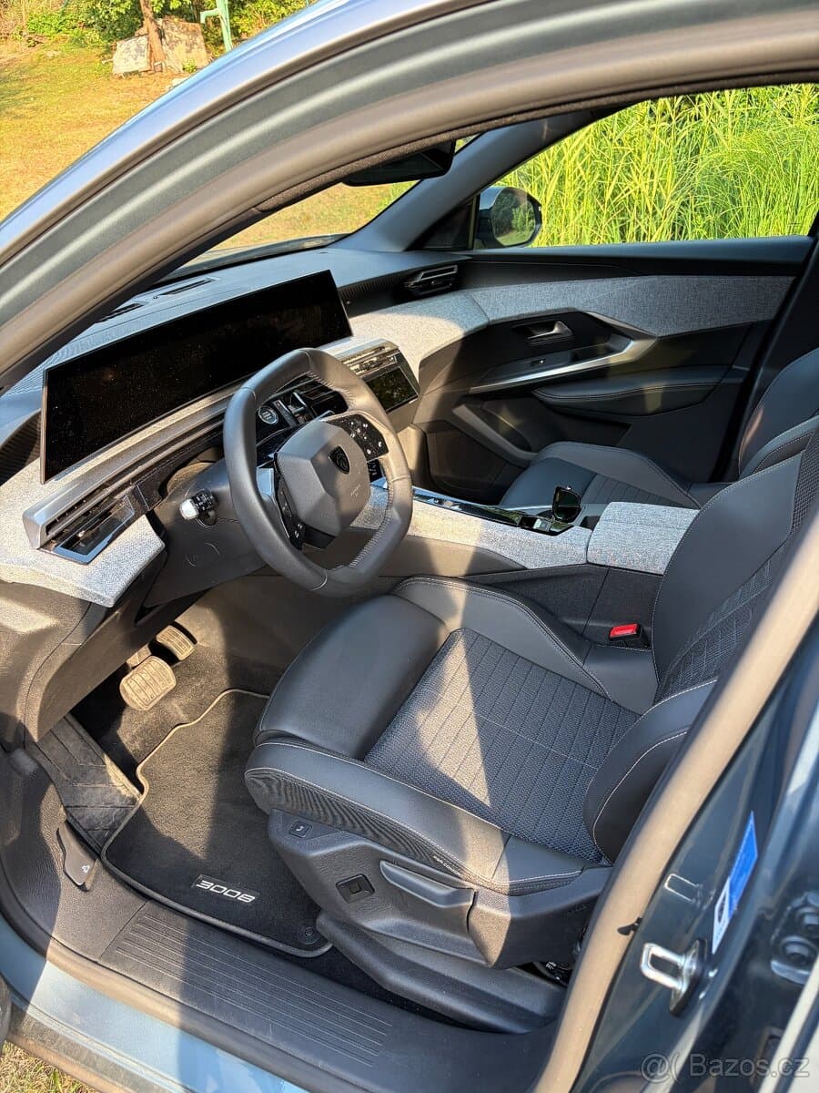 2025 Peugeot 3008 - 11