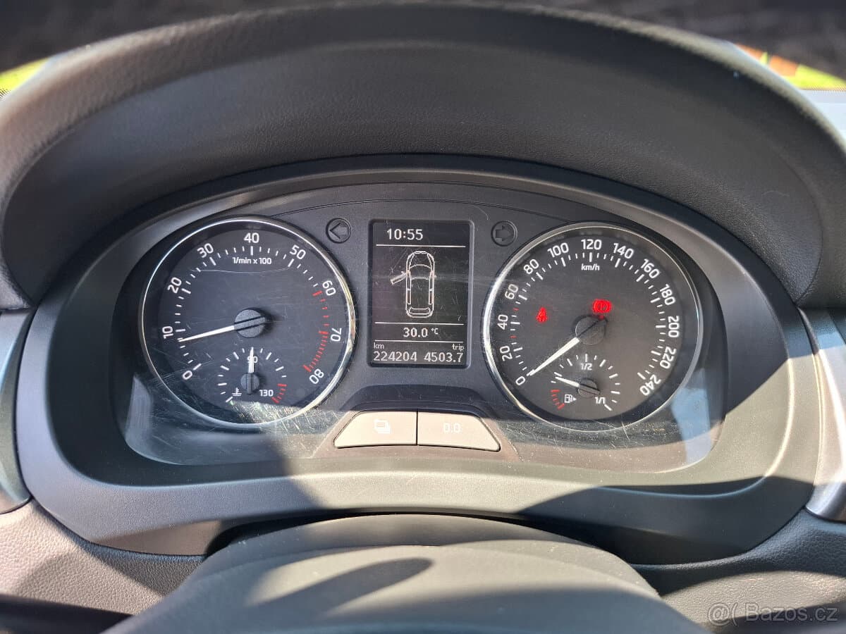 2014 Škoda RAPID - 11