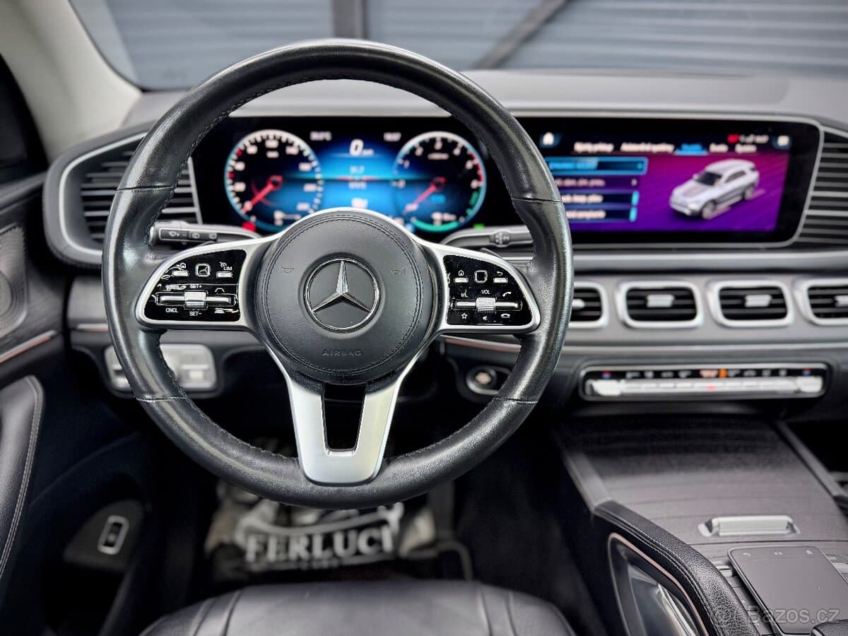 2022 Mercedes-Benz GL - 11