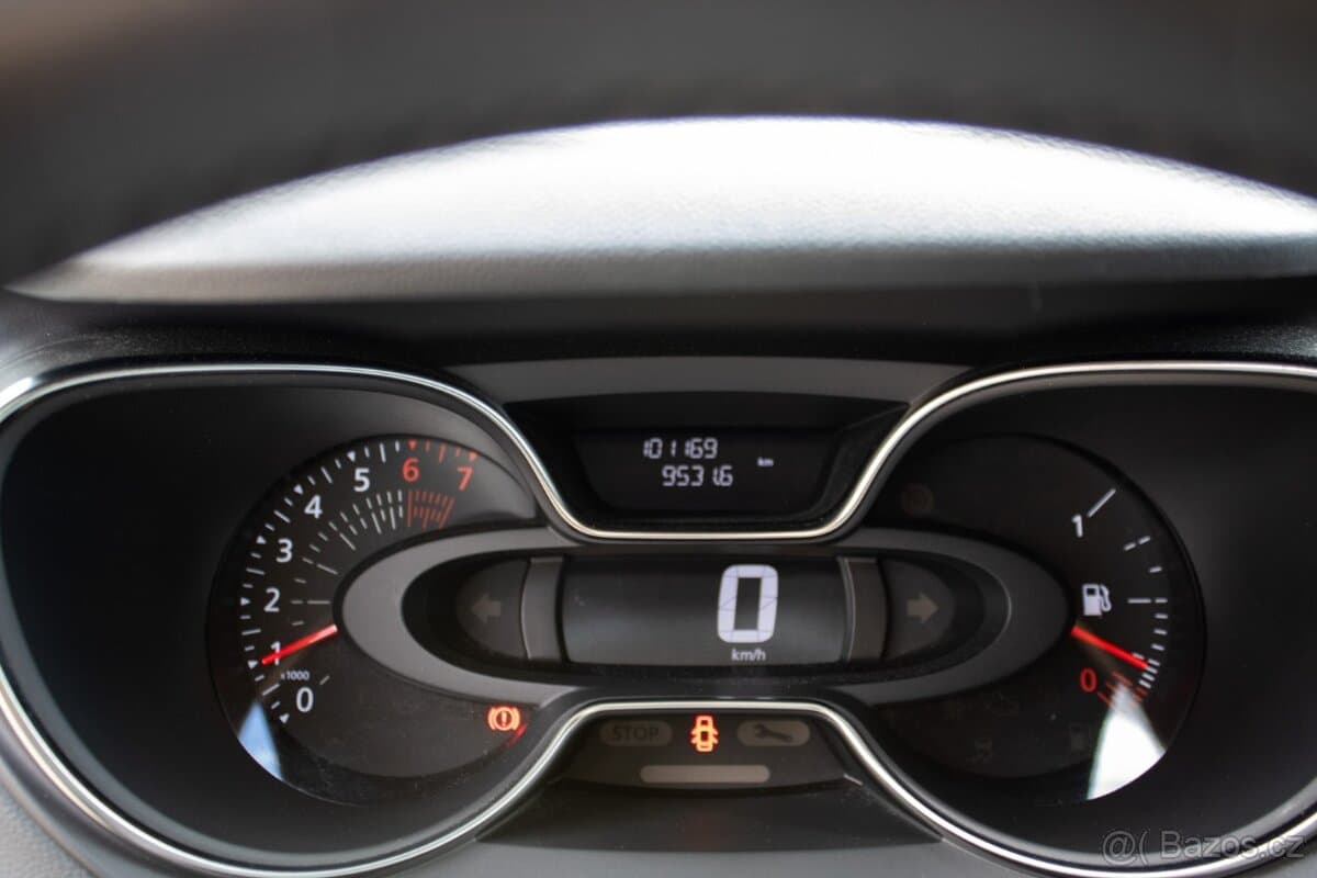 2019 Renault CAPTUR - 11