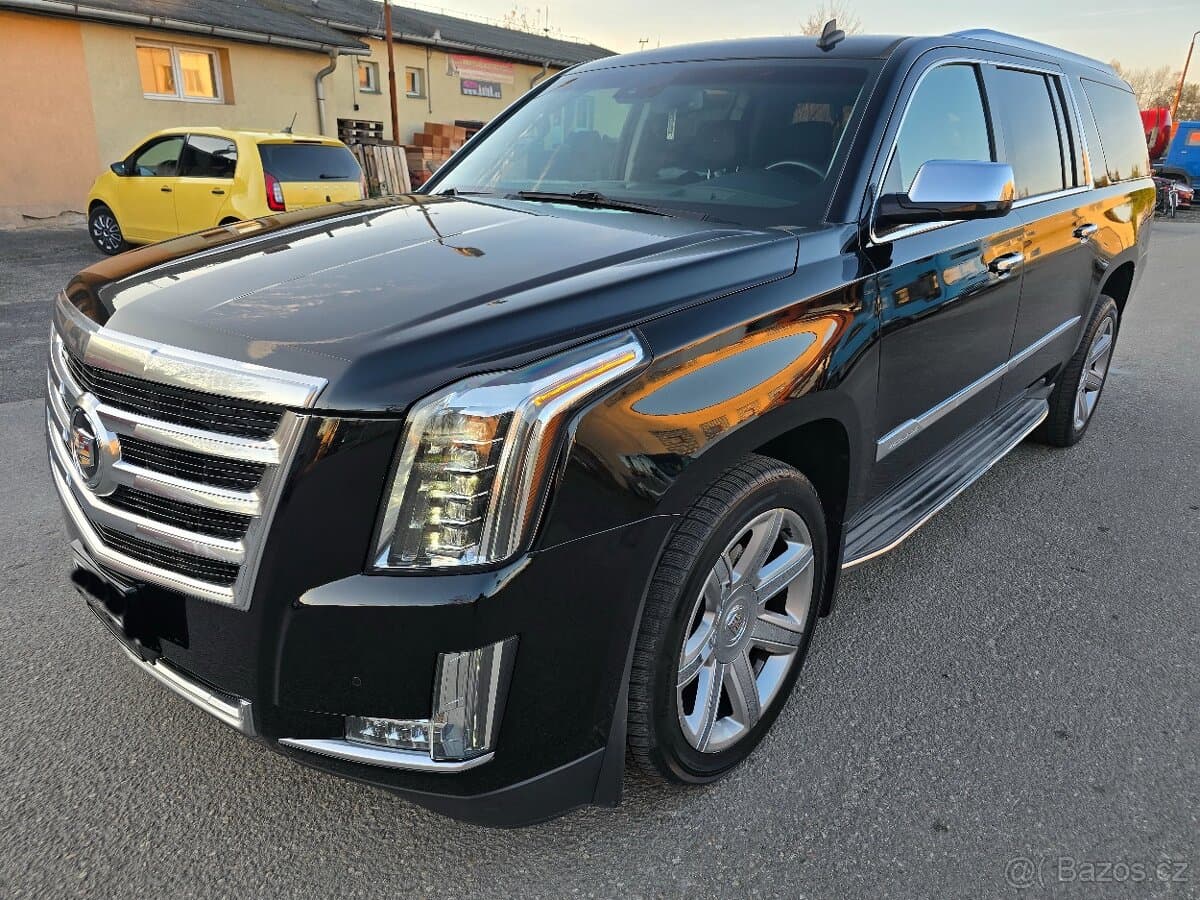 2014 Cadillac ESCALADE - 11