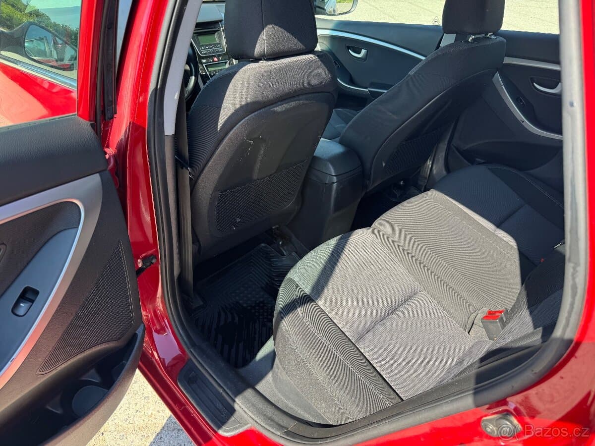 2017 Hyundai i30 - 11