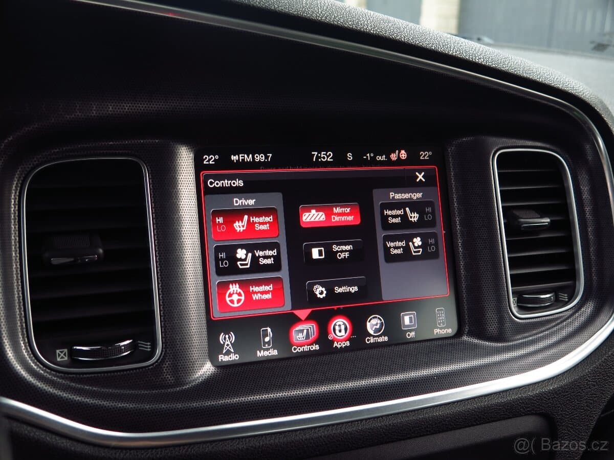 2016 Dodge CHARGER - 11