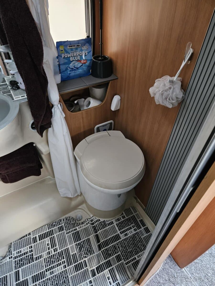 2010 Ford TRANSIT - 11
