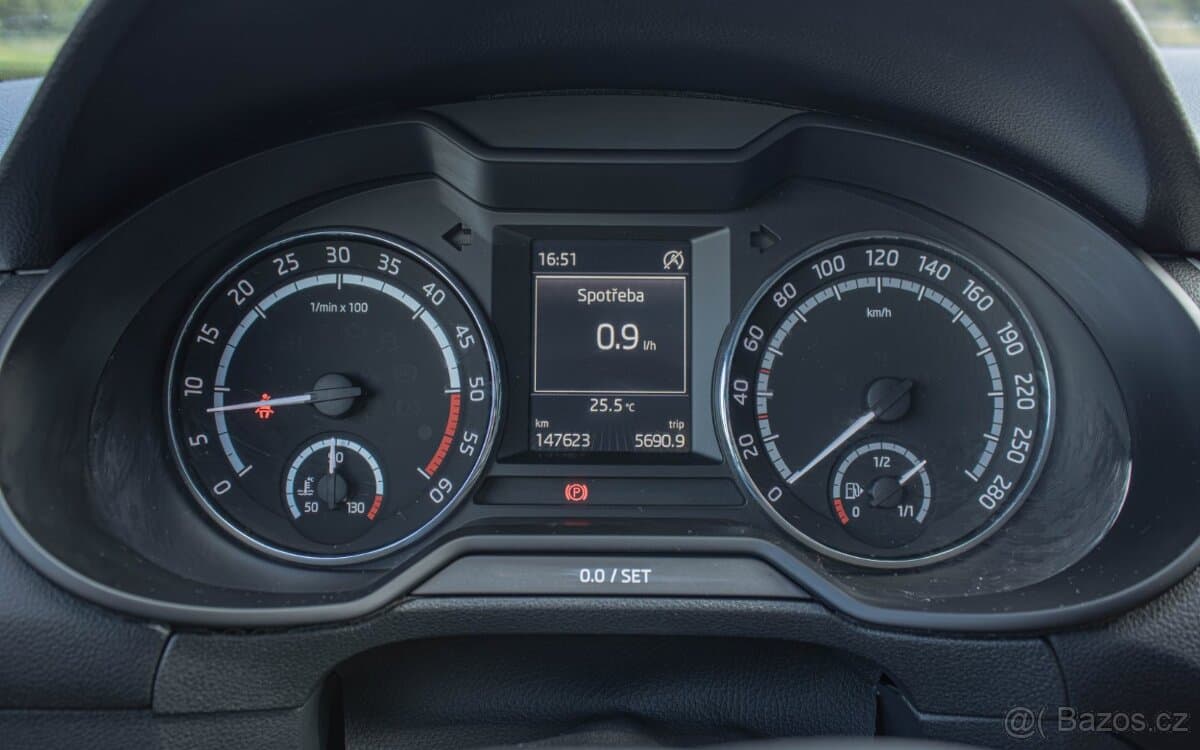 2014 Škoda OCTAVIA - 11
