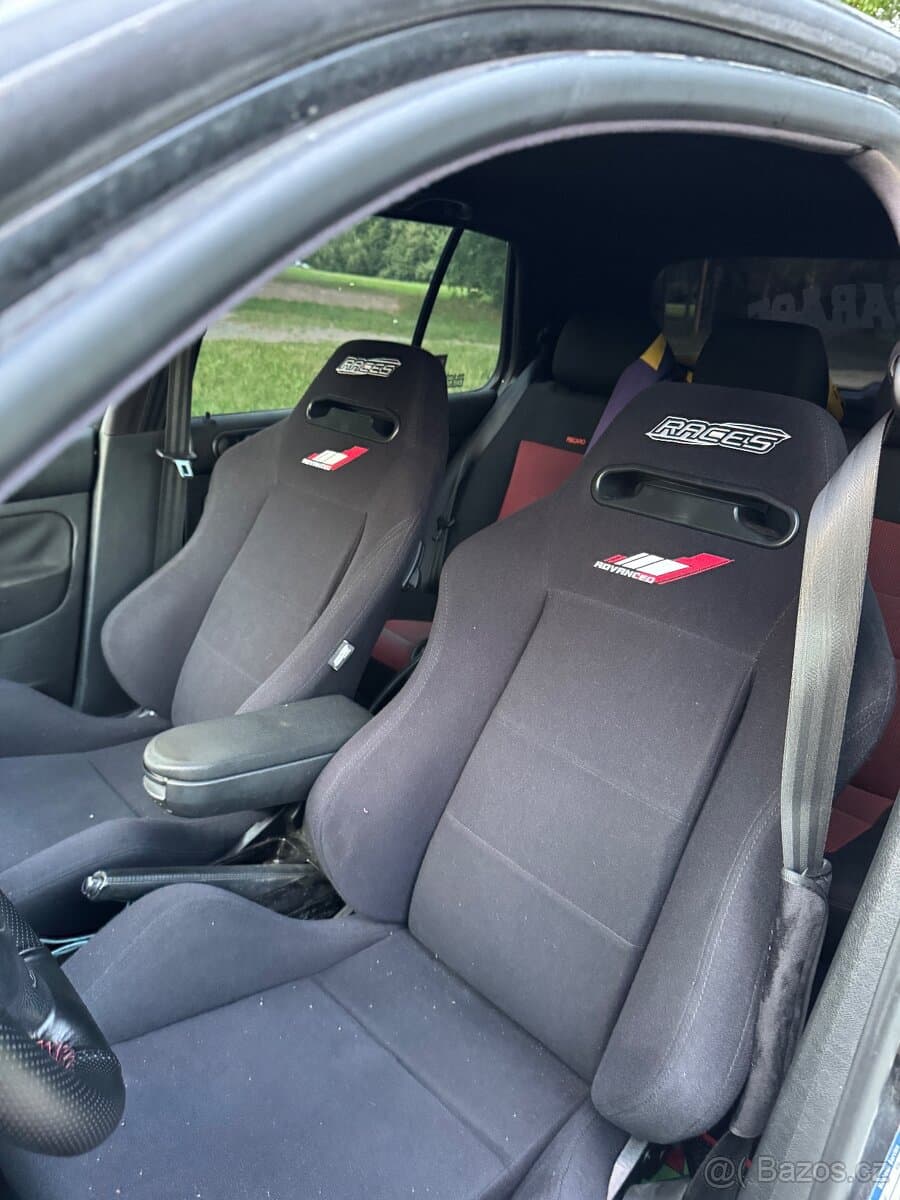 Volkswagen GOLF - 11
