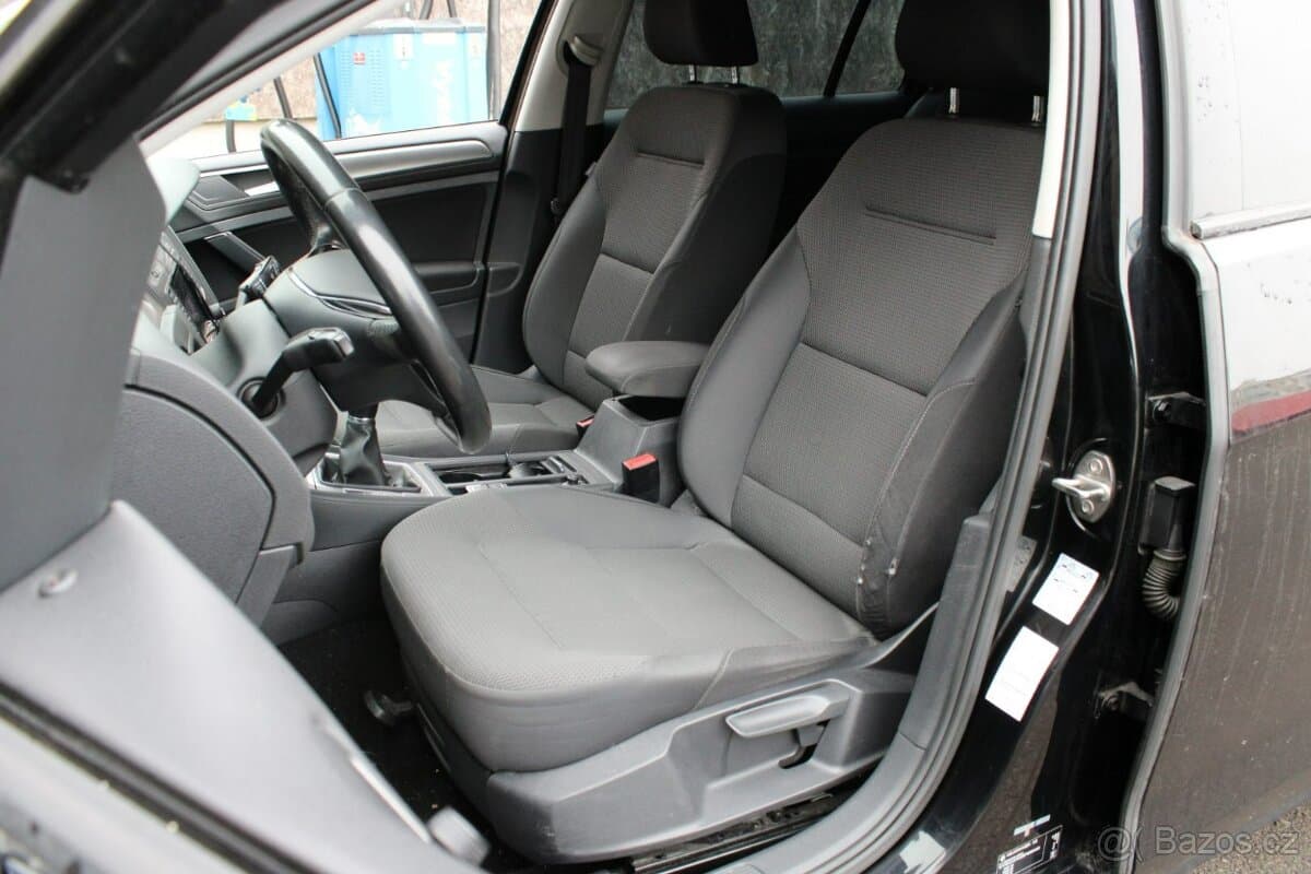 2015 Volkswagen GOLF - 11