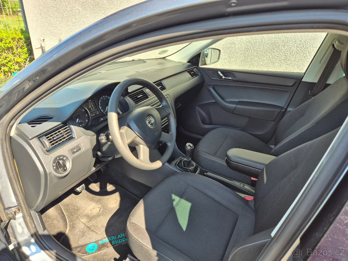 2013 Škoda RAPID - 11