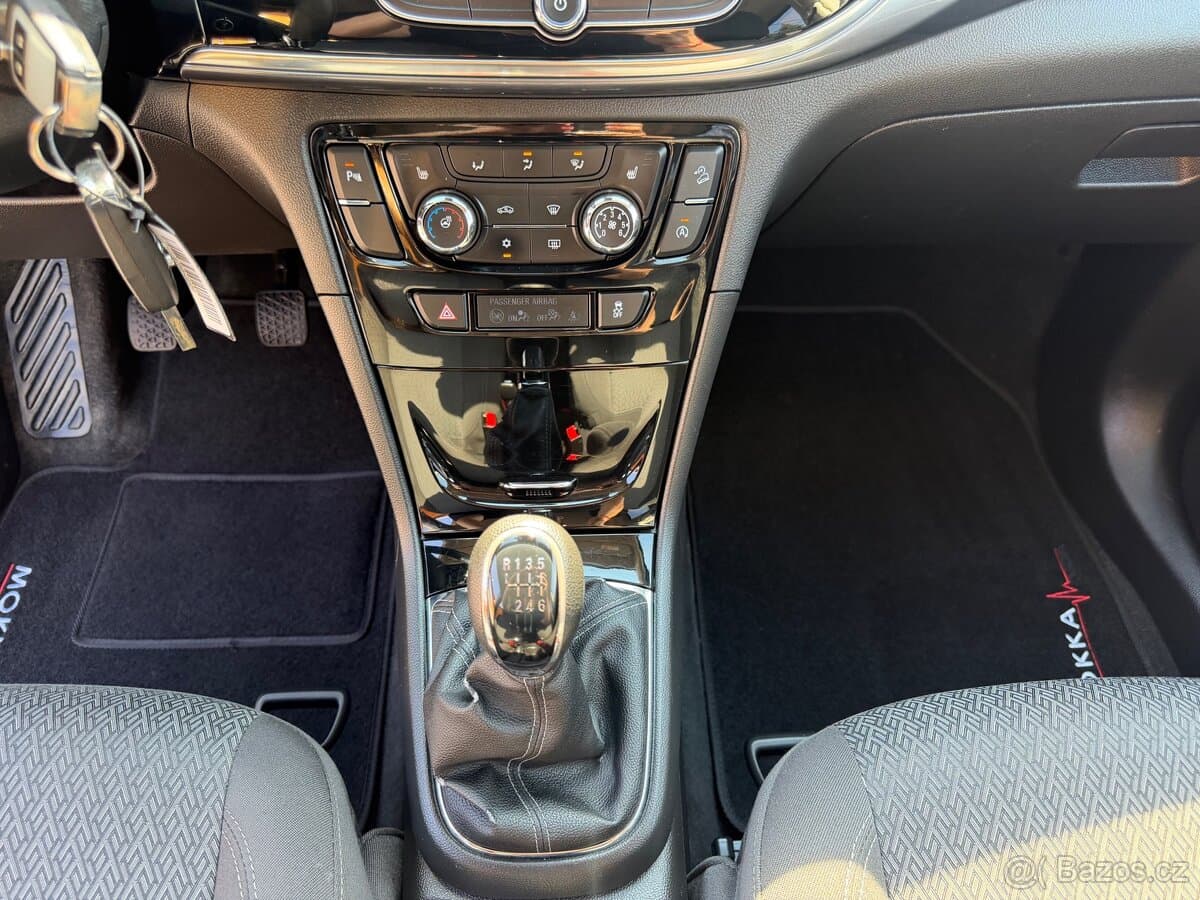 2018 Opel MOKKA - 11