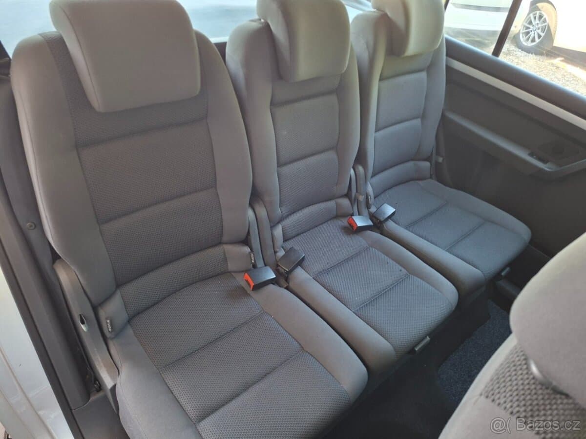 2011 Volkswagen TOURAN - 11