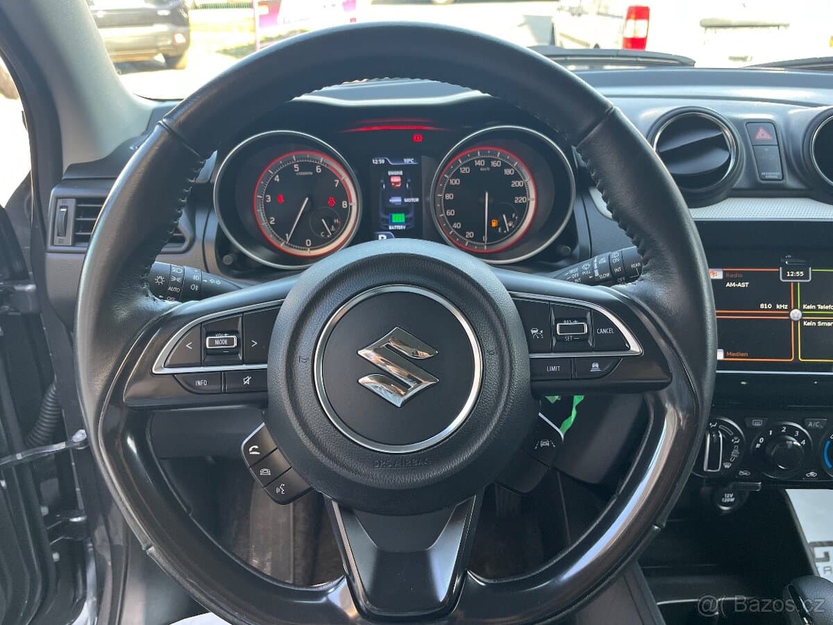 2023 Suzuki SWIFT - 11