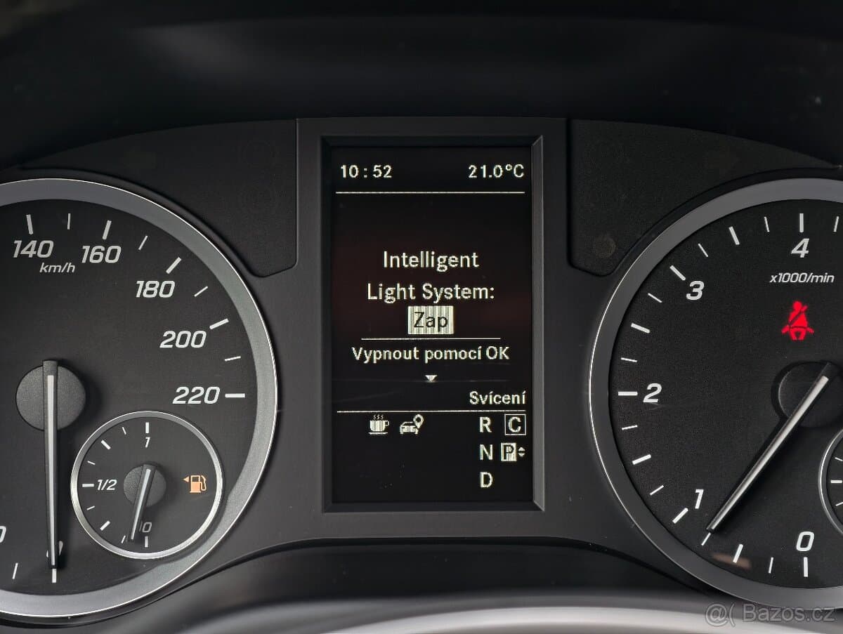 2021 Mercedes-Benz VITO - 11
