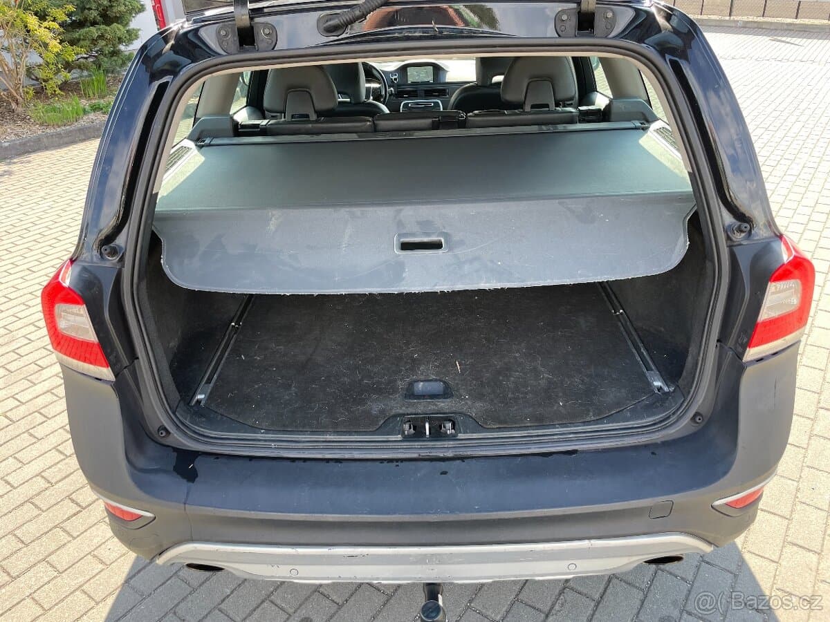 2014 Volvo XC70 - 11
