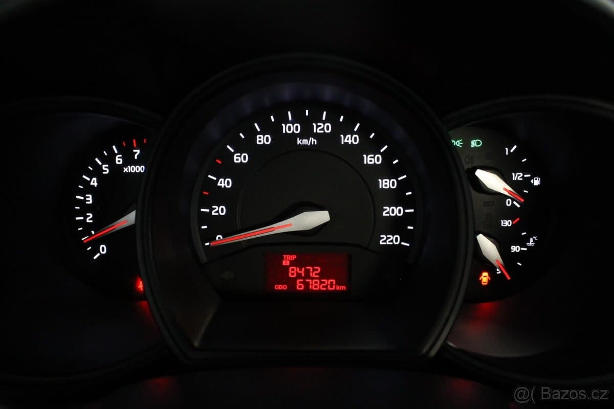 2015 Kia RIO - 11