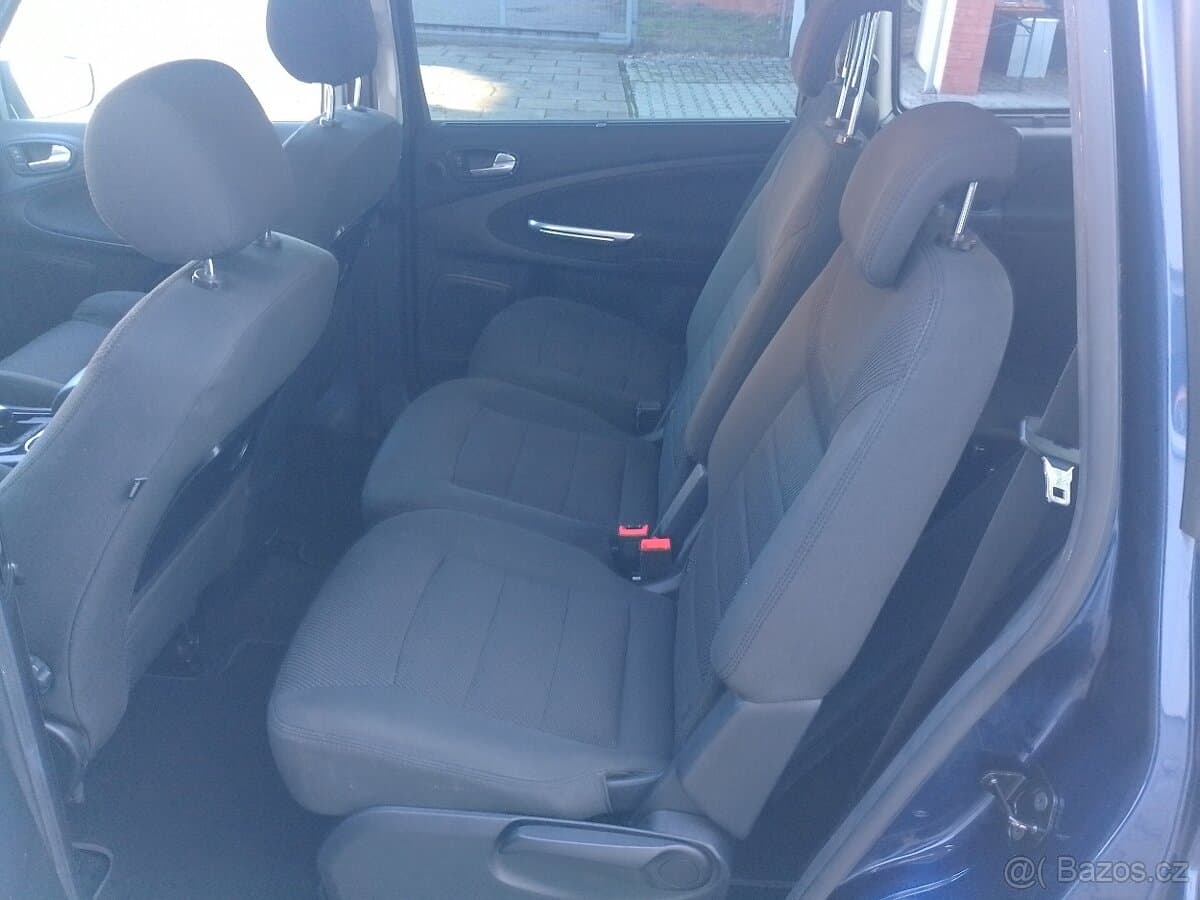 2012 Ford GALAXY - 11