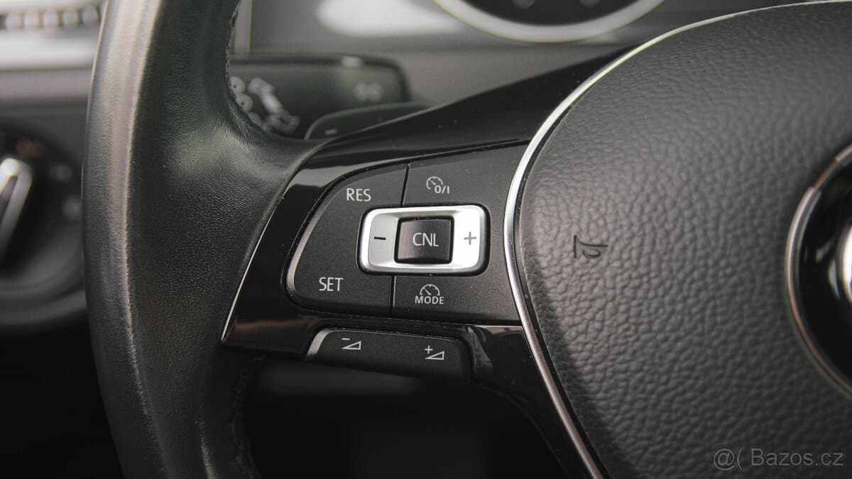 2018 Volkswagen GOLF - 11