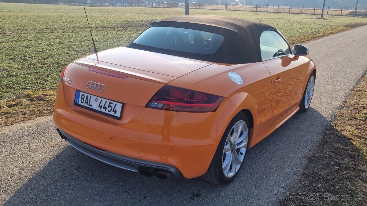 2008 Audi TT - 11