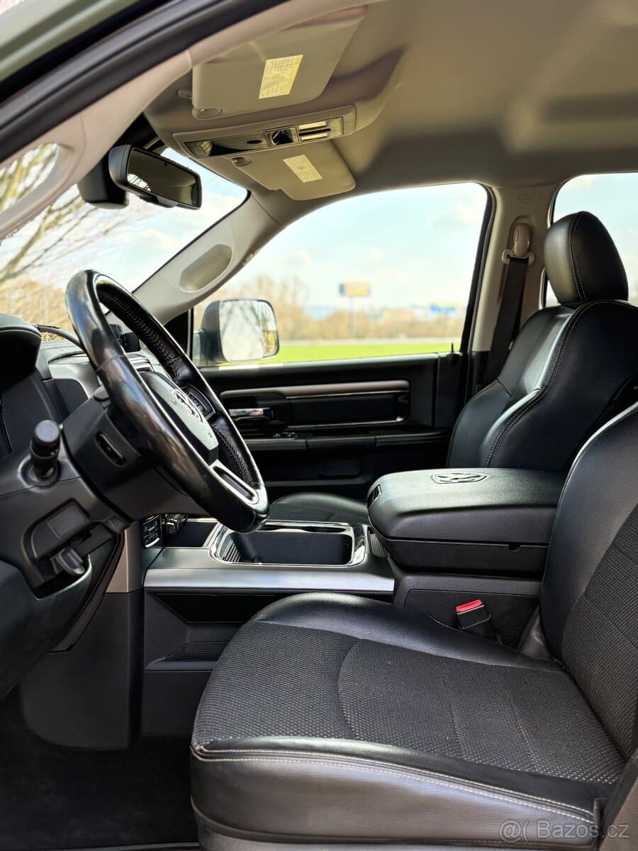 2016 Dodge OSTATNÍ - 11