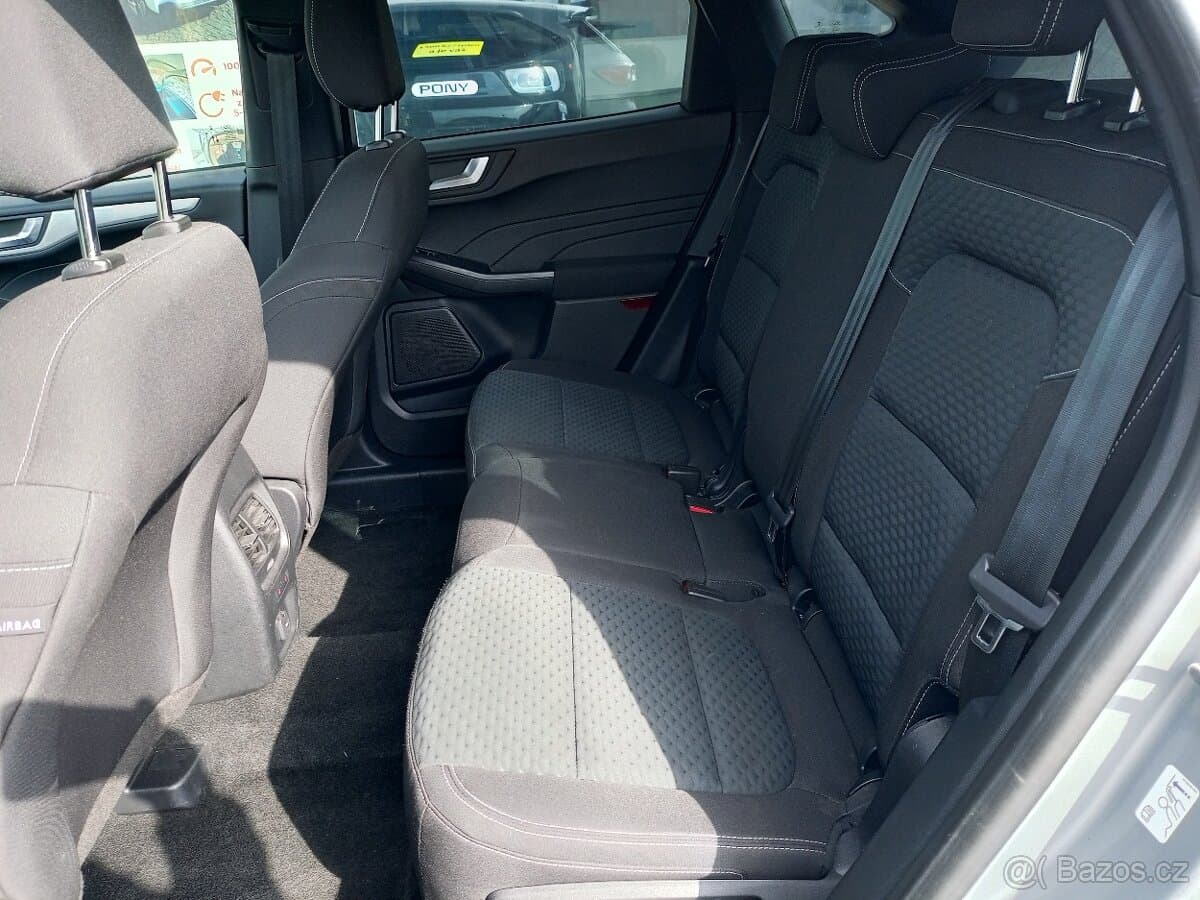 2022 Ford KUGA - 11