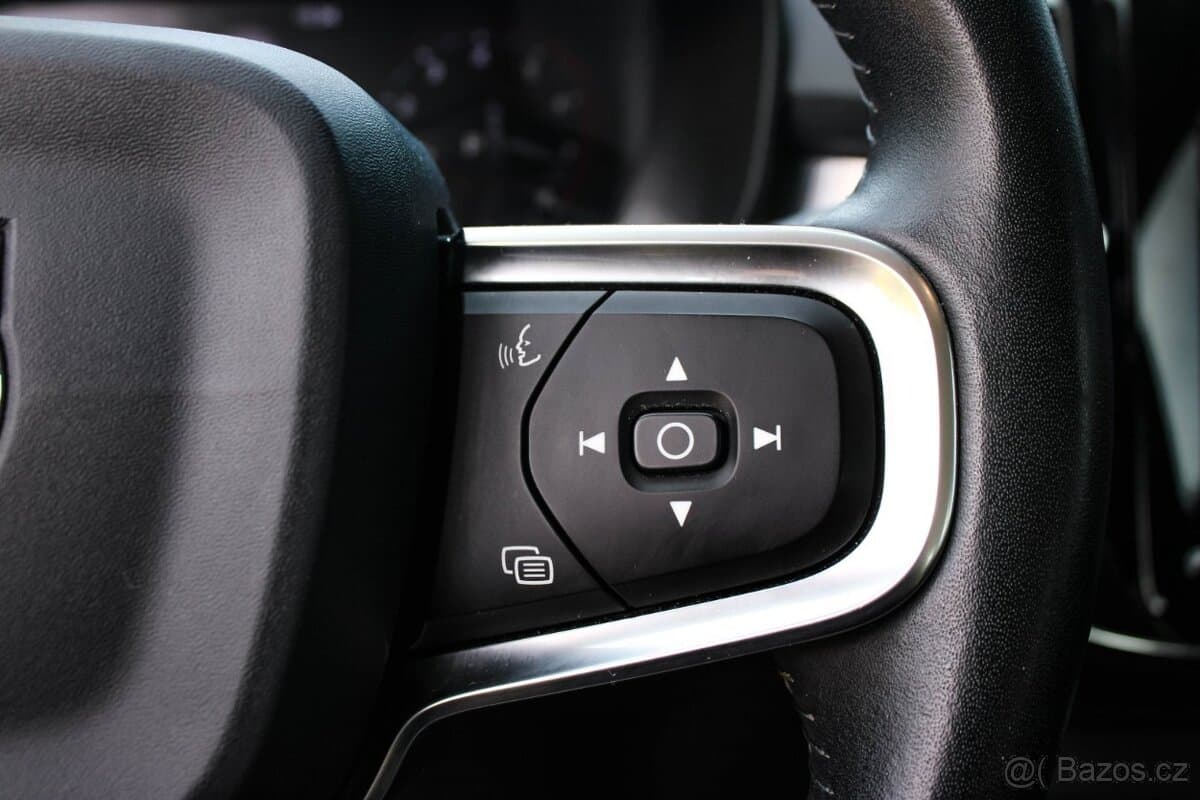 2019 Volvo XC40 - 11