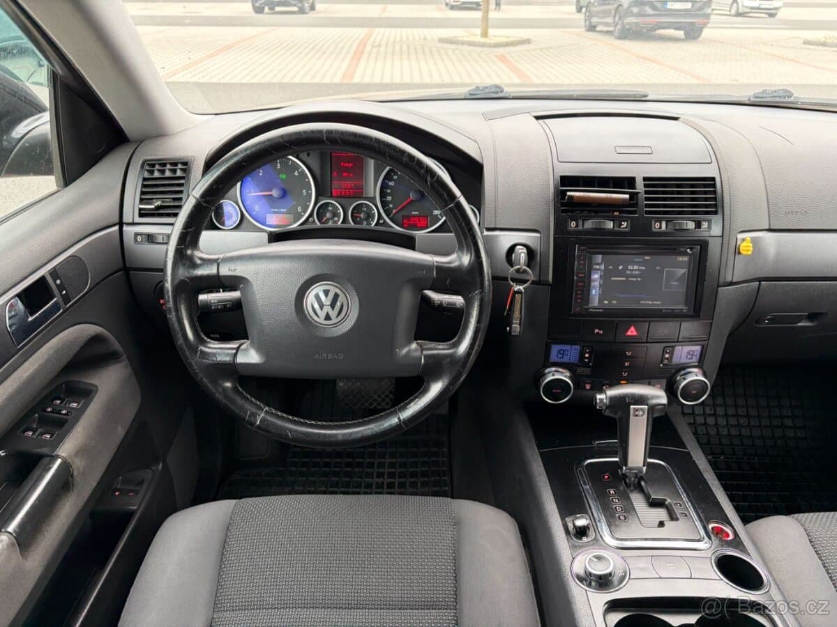 2007 Volkswagen TOUAREG - 11