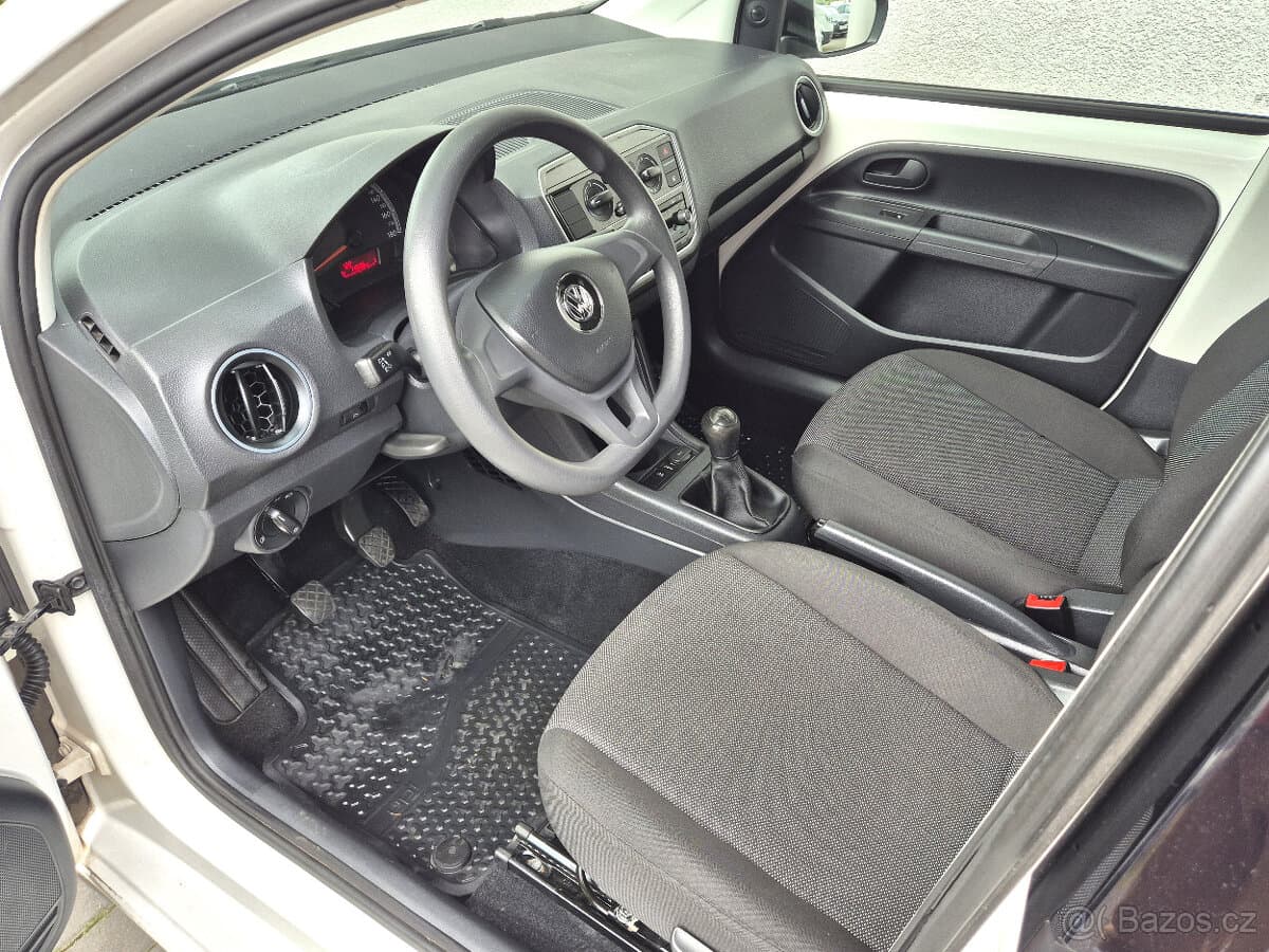 2018 Volkswagen UP! - 11