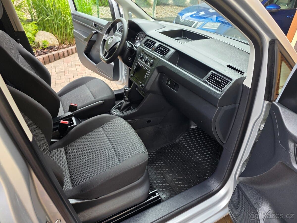 2020 Volkswagen CADDY - 11