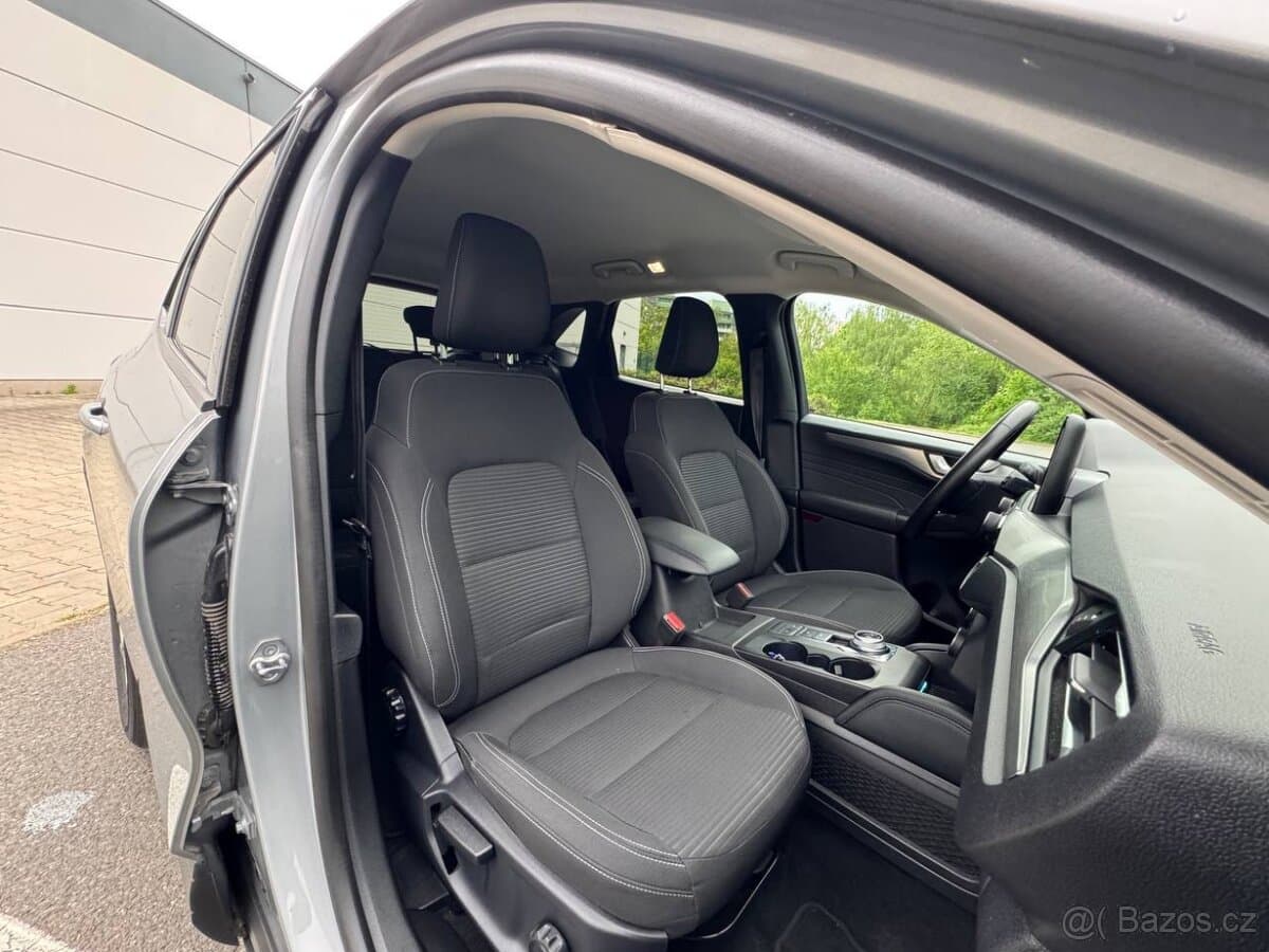 2023 Ford KUGA - 11
