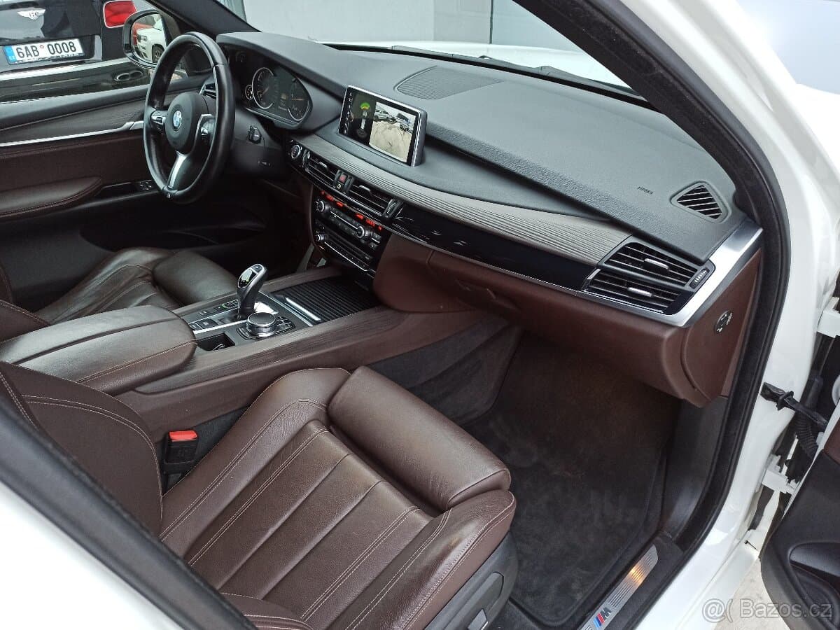 2017 BMW X5 - 11