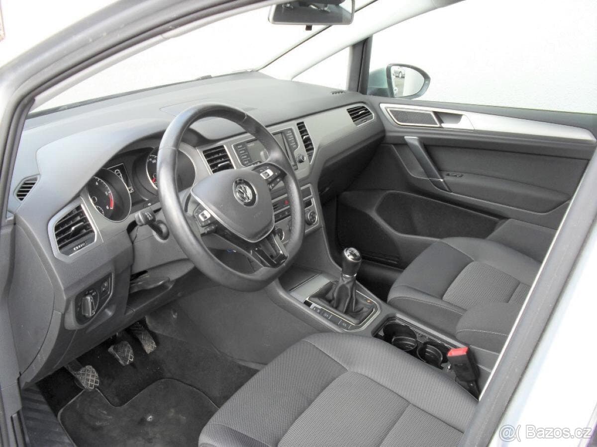 2016 Volkswagen GOLF - 11