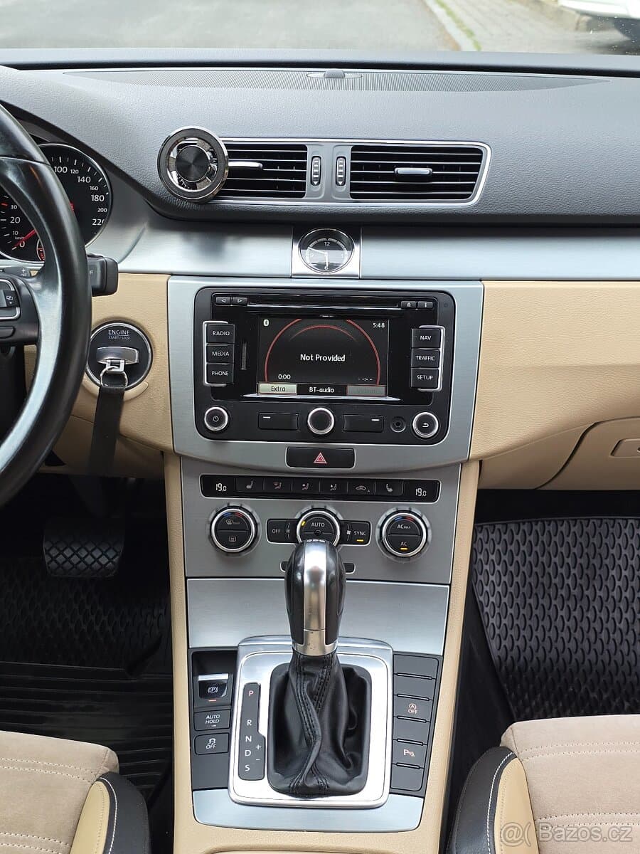 2012 Volkswagen CC - 11
