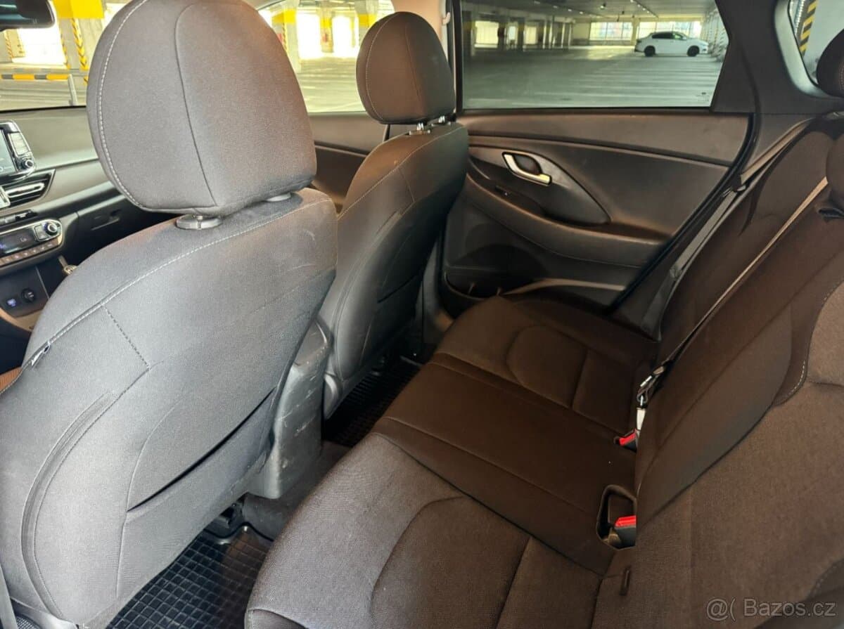 2020 Hyundai i30 - 11