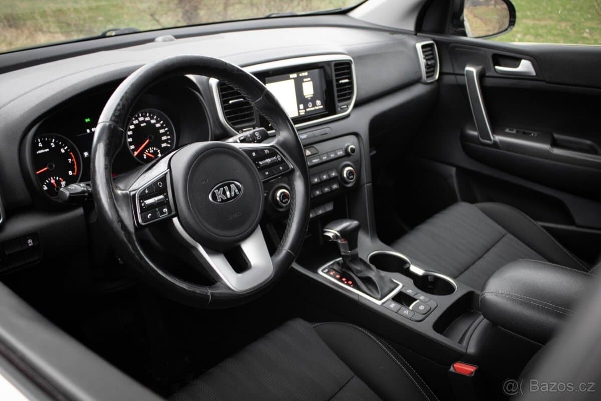 2019 Kia SPORTAGE - 11