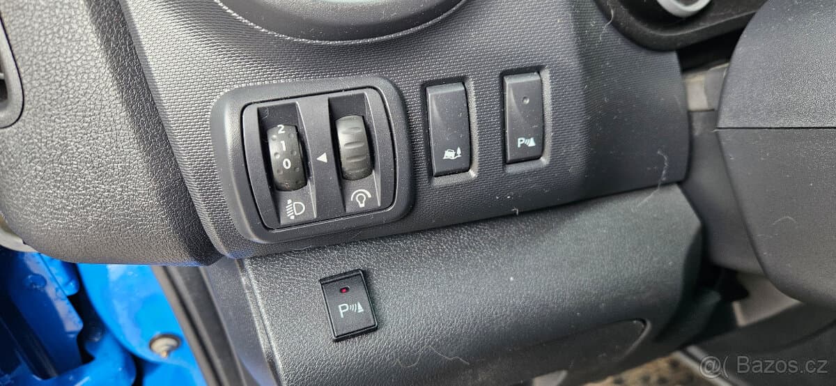 2020 Renault TRAFIC - 11